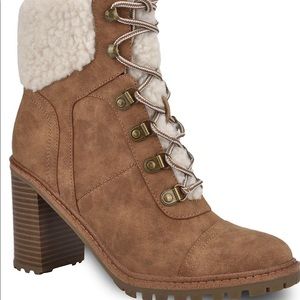 Brand New Nine West Dark Natural Boots Size 8.5